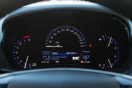 Cadillac ATS Coupé 2.0 Turbo AWD, Anzeigeinstrument