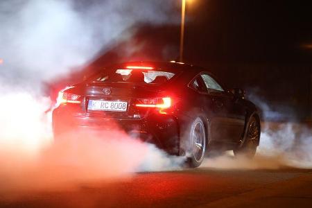 Lexus RC F Advantage, Heckansicht, Burnout