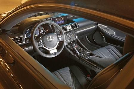 Lexus RC F Advantage, Cockpit