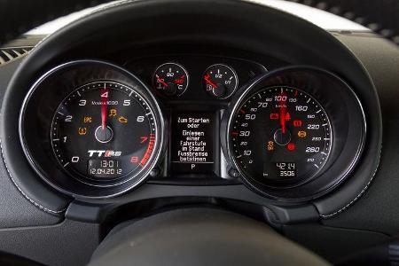 Audi TT RS Plus Coupé S-Tronic, Tacho, Rundinstrumente