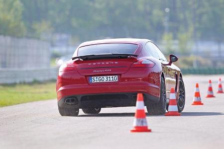 Porsche Panamera GTS, Heck, Slalom