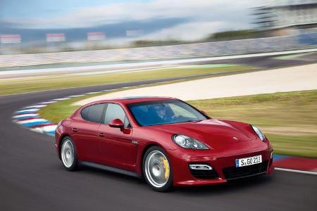 Porsche Panamera GTS, Front, Kurve
