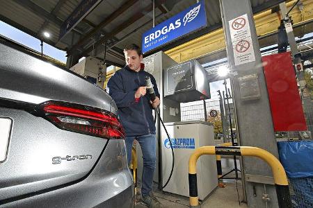 Audi A5 Sportback g-Tron 2.0 TFSI, Mercedes B 200 c, Opel Zafira 1.6 CNG, VW Golf TGI, Exterieur