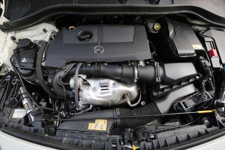 Mercedes B 200 c, Motor
