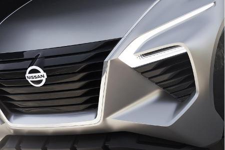 Die Front zeigt einen großen zentralen Grill und mächtige Kühlluftöffnungen unter den Scheinwerfern. Das Markengesicht bleib...