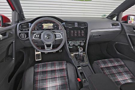 VW Golf GTI, Interieur