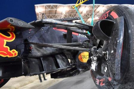 An der Art, wie die vordere Aufhängung aus dem Radträger gerissen ist, kann die Konkurrenz auch etwas lernen.