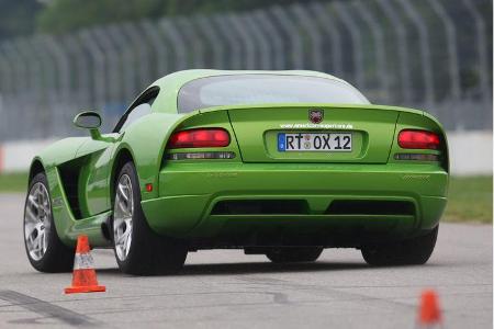 In Summe ist hat die Aufstandsfläche der Hinterreifen um 790 Millimeter Breite zugelegt.