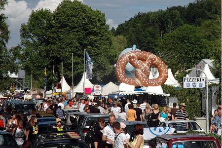 Ob beim Show & Shine-Contest, wo die schönsten und spektakulärsten Umbaumaßnahmen gekürt werden, oder auf dem 