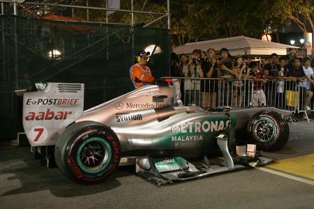 Michael Schumacher GP Singapur Crashs 2011