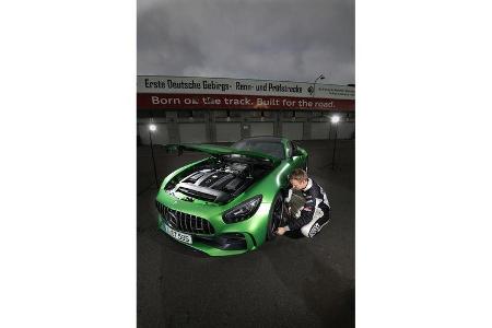 Mercedes-AMG GT R, Motorhaube