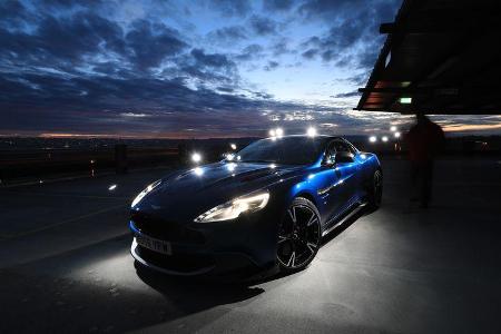 Aston Martin V12 Vanquish S, Frontansicht