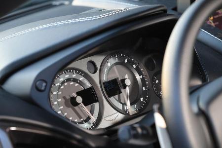 Aston Martin V12 Vanquish S, Rundinstrumente