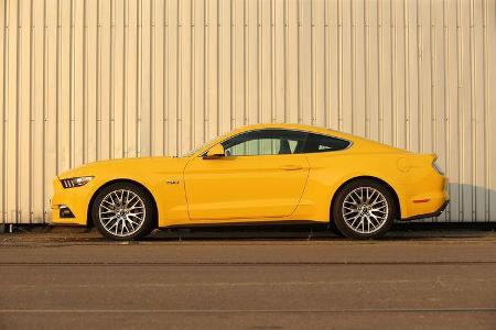 Ford Mustang 5.0 V