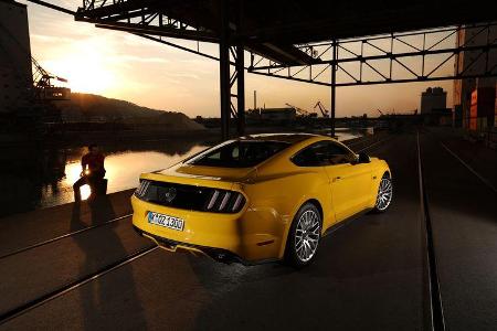 Ford Mustang 5.0 V