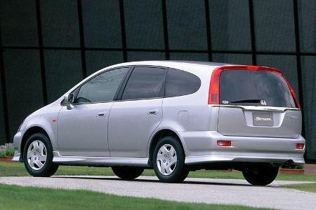 Honda Stream, 2000 bis 2004.