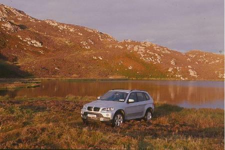 Einsam: am Ufer eines Sees an den Slieve-League-Klippen.