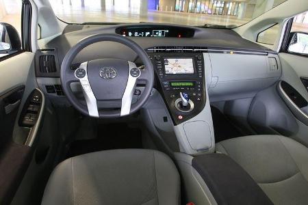 Toyota Prius Plugin, Cockpit
