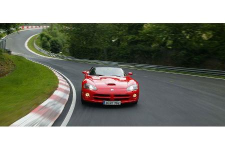 Zur motorischen Gewalt gesellt sich eine hervorragende Bremse und â wie hier bei der Auffahrt Ex-Mühle zu sehen â ein hö...