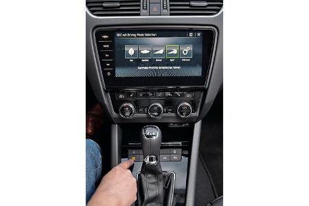 Skoda Oktavia Combi, Mittelkonsole