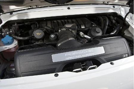 Der deutliche Leistungszuwachs der neuen, mit Benzin-Direkteinspritzung arbeitenden Boxer-Generation geht nominell mit einer...