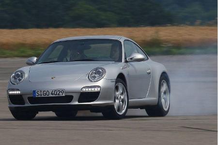 Zackig, direkt, neutral! Fahrspaß bietet der Elfer auch ohne S-Zusatz.