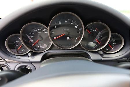 Der Sprint auf Tempo 100 gelingt dem Carrera in 5,1 Sekunden.