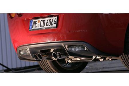 Die vier Endrohre entlassen ein herzerweichendes Klangspektrum, dumpfes V8-Wummern inklusive