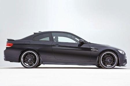 In der ersten Stufe klettern die Serienwerte des V8-Motors um 20 PS und 25 Nm ...