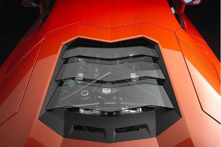 Lamborghini Aventador LP 700-4, Motor