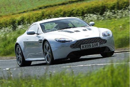 Aston Martin V12 Vantage
