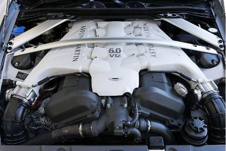 Aston Martin V12 Vantage