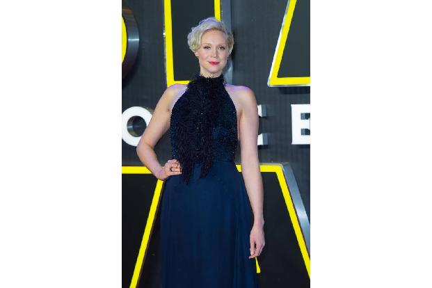 ...gibt die 1,91m große Britin eine wirklich attraktive Erscheinung ab. Ebenfalls eher männlich erschien über weite Strecken...