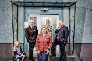 Marie-Luise Marjan (Mitte) und die "Lindenstraße" sind seit fast 31 Jahren im Ersten zu sehen