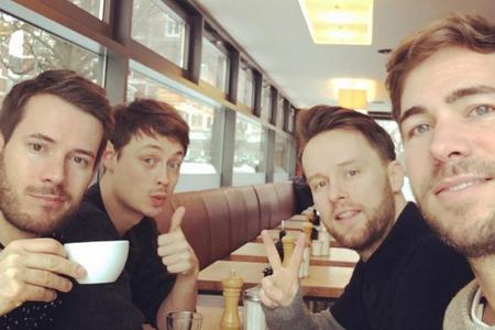 Revolverheld: Die Band um Johannes Strate (l.) ist derzeit auf 