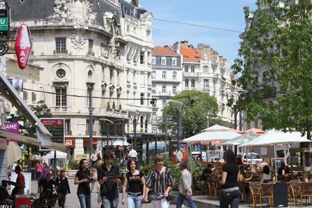 Die kleine Stadt Saint-Etienne im Departements Loire hat gerade einmal 173.000 Einwohner und ist dennoch ein EM-Spielort. Da...
