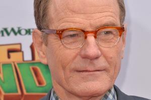 Bryan Cranston schmeißt sich für den neuen "Power Rangers"-Film in das Kostüm von Zordon