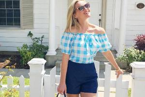 Reese Witherspoon genießt die Sonne