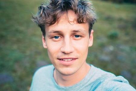 Tim Bendzko landet mit seinem Album 