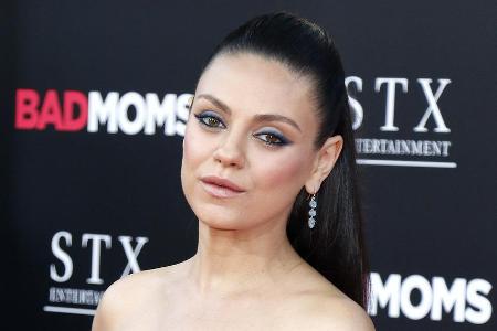 Mit Baby-Kugel auf dem roten Teppich: Mila Kunis bei der 