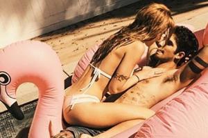 Bella Thorne kuschelt verliebt mit ihrem neuen Freund Tyler Posey