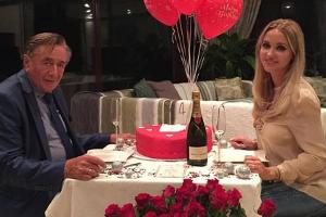 Trügt der Schein? Cathy und Richard Lugner beim Geburtstagsdinner