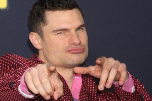 Flula Borg bei der Premiere von "Pitch Perfect 2" in Los Angeles
