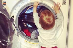 Noah ist der zweite Sohn von Model Karolina Kurkova und dem Filmproduzenten Archie Drury; sein Bruder ist bereits 6 Jahre alt