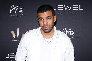Drake stürzt sich zurzeit mit voller Kraft in die Arbeit