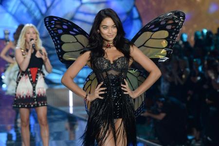 Kein Engel, aber ein sehr sehenswerter Schmetterling: Die 24-jährige Australierin Shanina Shaik flatterte in einem schwarzen...