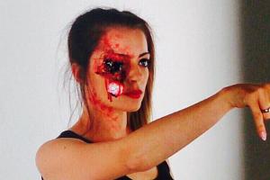 Wie im Horrorfilm: Anne Mendens Halloween-Make-Up sieht täuschend echt aus