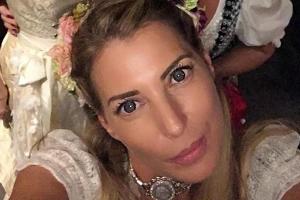 Mit diesem Selfie gratuliert Giulia Siegel ihrem Vater, Ralph Siegel, zum 71. Geburtstag - hinter ihr stehen ihre Mutter, Du...