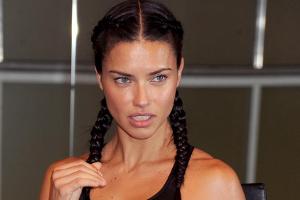 Wow, Adriana Limas Training hat sich mehr als ausbezahlt