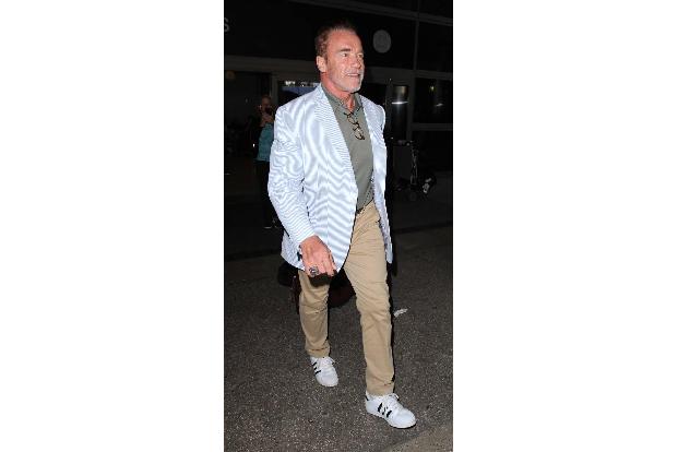 ...man auch sagen muss, dass der sage und schreibe 69-jährige Arnold Schwarzenegger niemanden in Sachen jugendliches und gel...